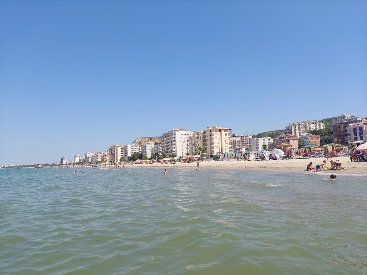 Golden Beach Apartments Дуррес Экстерьер фото