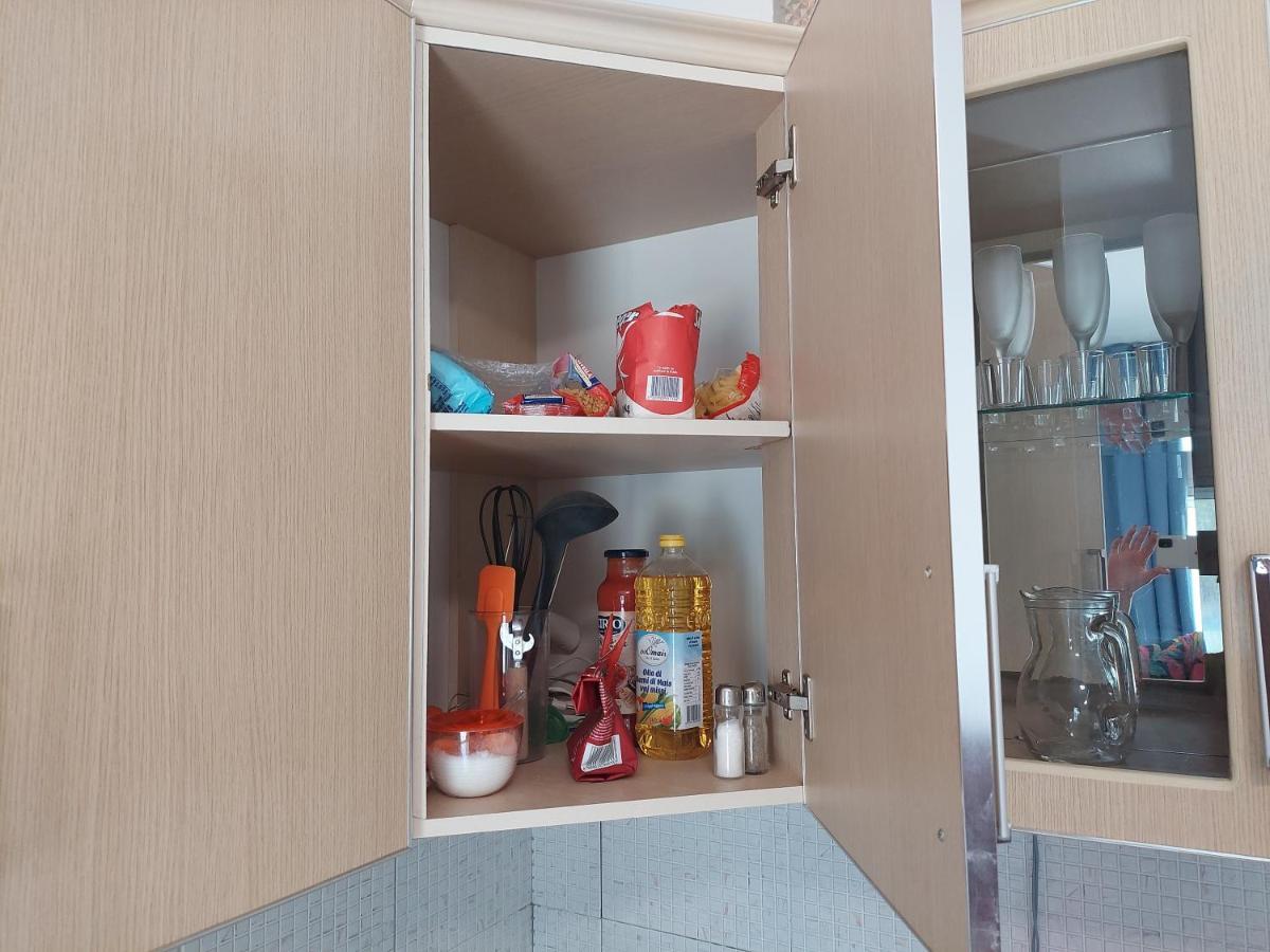 Golden Beach Apartments Дуррес Экстерьер фото